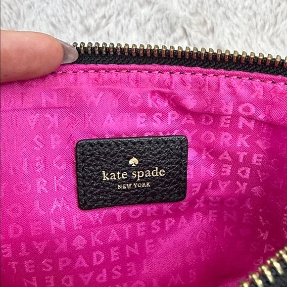 Kate Spade New York Mansfield Mariana
Crossbody Bag (Black) - Picture 7 of 11